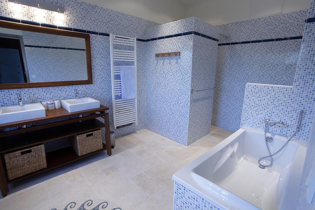 Hautefage-la-Tour Domaine De Lamassas Bed & Breakfast 部屋 写真