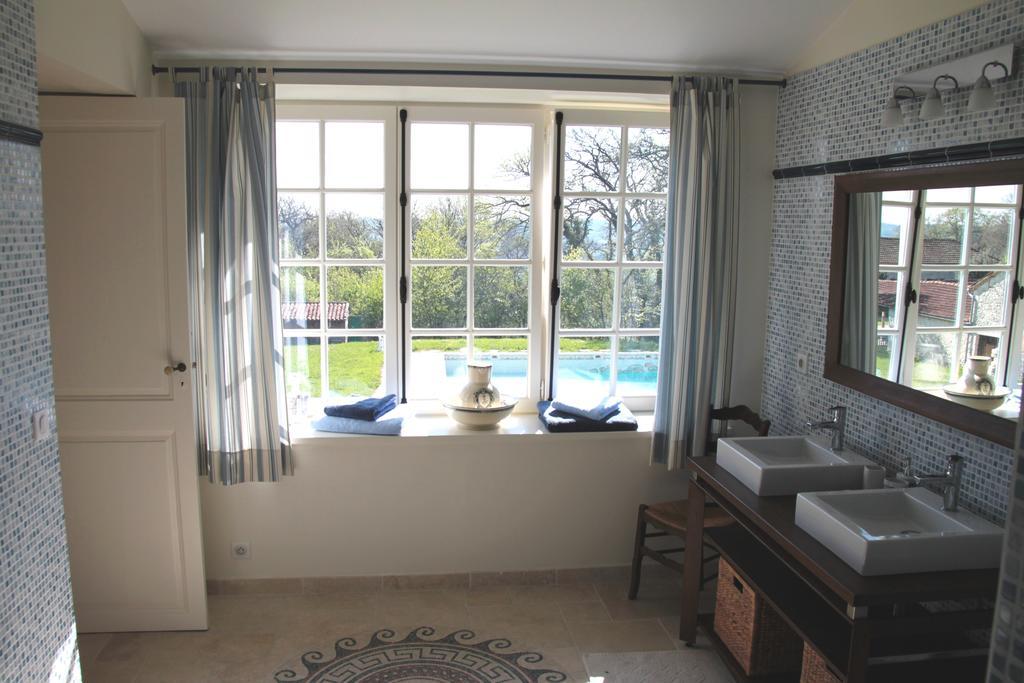 Hautefage-la-Tour Domaine De Lamassas Bed & Breakfast 部屋 写真